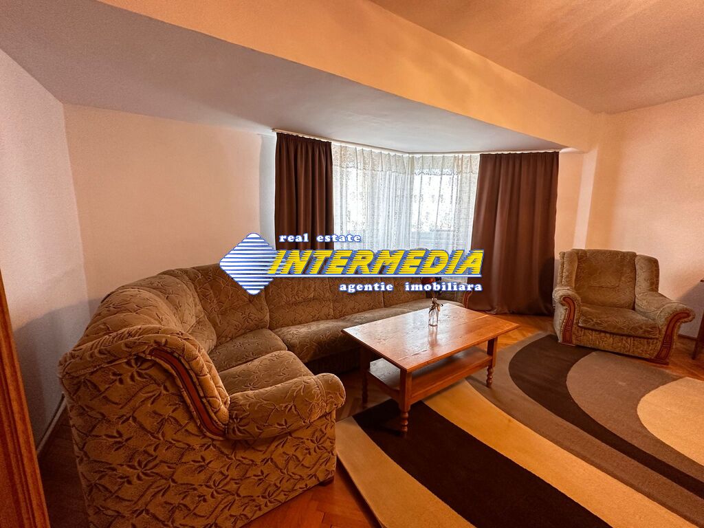 apartament-2-camere-inchiriere-de-inchiriat-Alba-Iulia-Zona-Centru-4.jpeg