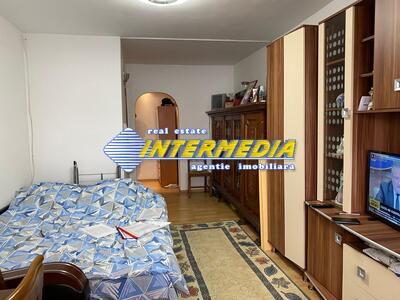 Apartament-1-camera-ALBA-IULIA-Cetate-Flanco-180-euro-2_1.jpeg